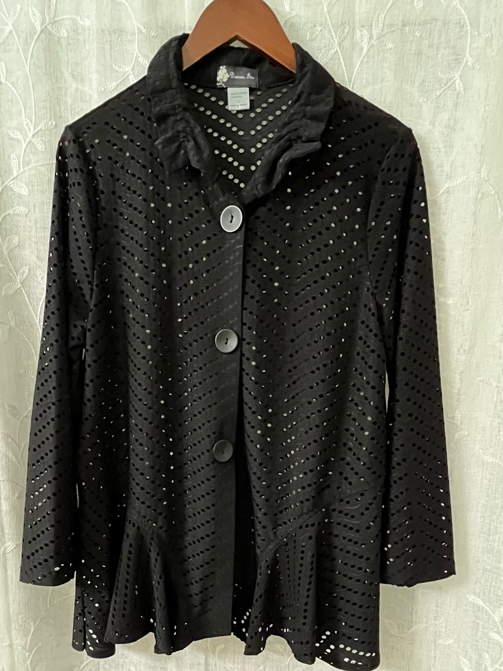 Damee Inc Black Openwork Button Front Cardigan Size Large